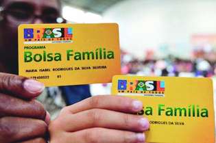 Revisão do Cadastro Único, a base de dados sobre beneficiários do Auxílio Brasil, que o governo já chama de Bolsa Família, deve ser concluída em até três meses