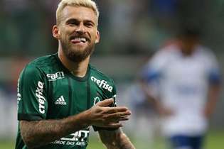 Em sua estreia com a camisa do Palmeiras, Lucas Lima marcou um golaço