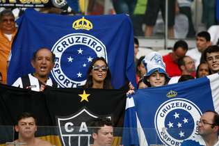 Torcida do Atlético e do Cruzeiro juntas no Mineirão 