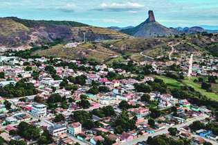Curupaque, cidade no Vale do Rio Doce é um dos pontos de imigração para os EUA
