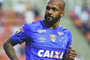 Meio-campista Bruno Silva volta ao time titular do Cruzeiro contra o Grêmio