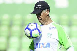 Ricardo Drubscky assume o cargo de treinador com o desafio de buscar uma arrancada no Brasileirão