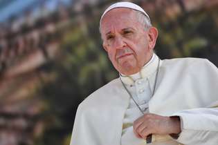 O papa Francisco já havia chamado a barriga de aluguel como uma "prática desumana"