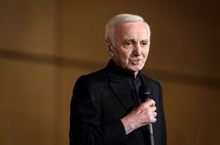 Charles Aznavour morreu aos 94 anos