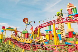 Montanha-russa Slinky Dog Dash na Toy Story Land na Disney