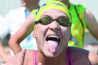 Ana Marcela Cunha, o maior nome da maratona aquática brasileira, admite que a concorrência a ajuda a evoluir ainda mais no esporte