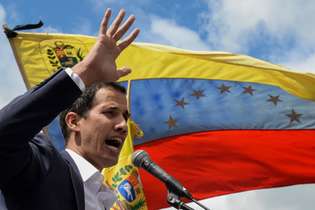Guaidó informou que foi recebido neste sábado pelo presidente do Equador