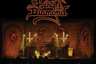"Songs for the Dead Live" é o novo registro de King Diamond