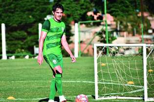 Lima foi liberado para participar normalmente dos treinamentos com o grupo e está à disposição do técnico Givanildo Oliveira