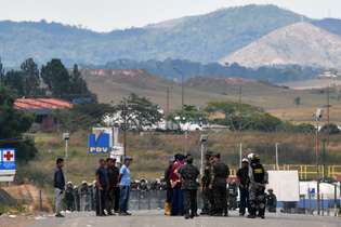 Ministério da Defesa disse que agiu rápido na fronteira do Brasil para evitar confrontos