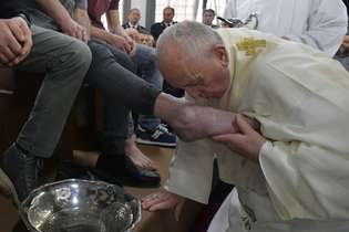 Papa Francisco celebrou missa em presídio em Roma