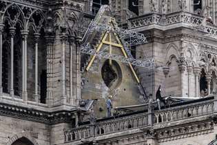 A catedral de Notre-Dame estava passando por reforma antes do incêndio