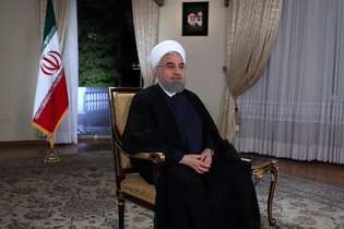 Rouhani disse que os iranianos não cederão ao bullying de outras potências.