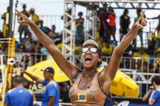 A mineira de Espinosa Ana Patrícia Ramos é a atual líder do ranking olímpico de vôlei de praia, ao lado da parceira Rebecca