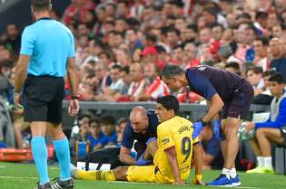 Suárez lesionou a panturrilha direita na derrota para o Bilbao