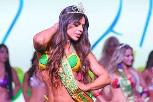 Modelo Suzy Cortez venceu o Miss Bumbum World e, como prêmio, embolsou R$ 50 mil