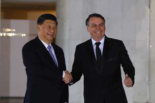 Bolsonaro recebe presidente da China no âmbito da Reunião dos Brics