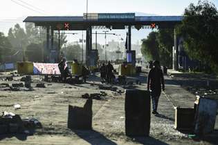 Partidários de Evo Morales bloqueiam estradas na Bolívia, e causam desabastecimento de alimentos e combustível