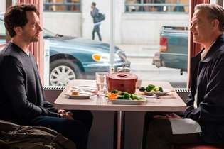Matthew Rhys e Tom Hanks encabeçam o elenco de “Um Lindo Dia na Vizinhança”