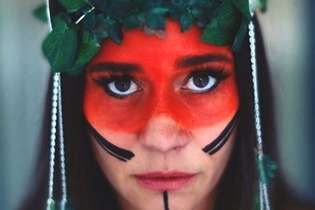 Alessandra Negrini foi defendida por indígenas após se fantasiar no Carnaval de São Paulo