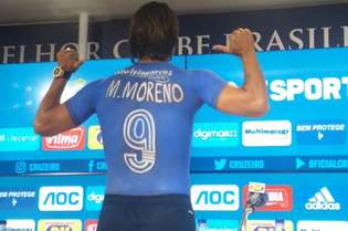Moreno foi apresentado nesta tarde com camisa pintada no corpo