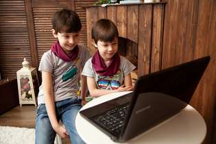 Acesso à internet em casa é problema para viabilizar ensino à distância para crianças e adolescentes