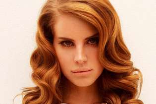 A cantora Lana Del Rey anunciou que novo disco chega em setembro