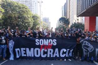Gaviões da Fiel liderou protesto contra Bolsonaro em São Paulo