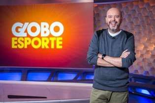 O jornalista Alex Escobar apresenta o "Globo Esporte" no Rio de Janeiro