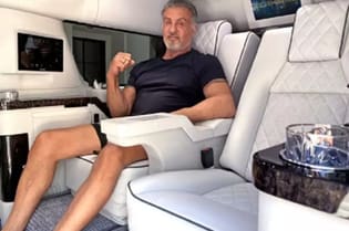 Sylvester Stallone, 74, colocou à venda seu Cadillac Escalade 2019 pela bagatela de US$ 350 mil (cerca de R$ 1,9 mi)