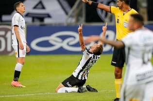 Hyoran marcou dois dos três gols da virada do Galo sobre o Corinthians