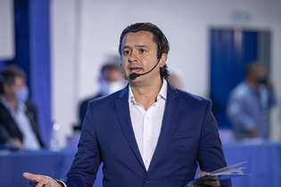 Presidente do Cruzeiro, Sérgio Santos Rodrigues, vem buscando alternativas para efetuar pagamentos de dívidas do clube