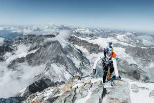 A ultramaratonista iniciou o seu desafio no Grand Paradiso, montanha com altitude de 4061 metros
