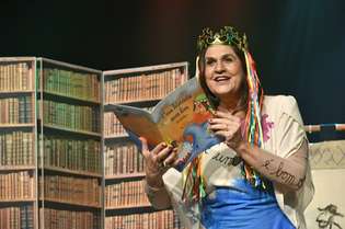 Bia Bedran: no próximo sábado (17), às 11h, ela apresenta, no YouTube, a sua "A Biblioteca Cantante"