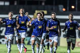 Depois de primeira vitória no sul do país sob o comando de Felipão, Cruzeiro vai agora até o Nordeste para encarar o Timbu