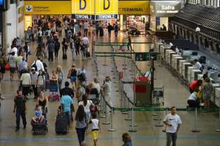 Aeroporto de Guarulhos (SP) é um dos mais importantes do Brasil devido ao grande número de voos internacionais