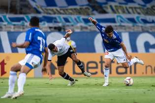 Cruzeiro deixou mais dois pontos escaparem em empate com o Figueirense