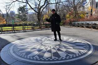 No Central Park, ponto de peregrinação dos fãs de Lennon