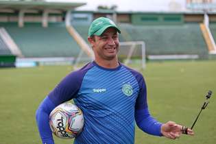 Felipe Conceição dirigiu o Guarani na Série B 2020