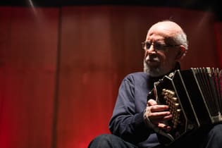 O argentino Rufo Herrera participou da criação da Orquestra Ouro Preto e do grupo de teatro Officina Multimédia
