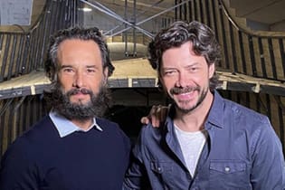 Rodrigo Santoro e o ator espanhol Álvaro Morte estarão em 'Sem Limite'