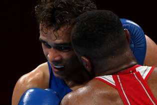 O boxeador marroquino Youness Baalla foi desclassificado das Olimpíadas de Tóquio nesta terça-feira