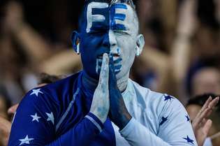 Torcedores do Cruzeiro dão adeus ao ano do centenário sem o quê comemorar