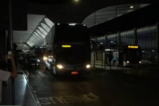 Jogadores chegaram no aeroporto de Salvador por volta de 23h