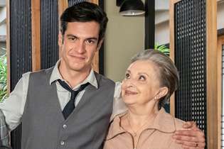 Guilherme (Mateus Solano) e a mãe dele, Celina (Ana Lucia Torre), em 'Quanto Mais Vida, Melhor'