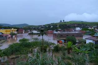 Chuva em Itamaraju, na Bahia