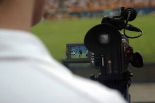 Cinegrafista acompanha partida do Campeonato Brasileiro