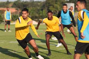 Jogadores do Criciúma participam de atividades no Centro de Treinamento do clube, em Santa Catarina