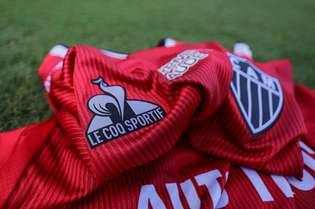 Le Coq Sportif é uma empresa francesa de vestuário esportivo fundada em 1882 por Émile Camuset