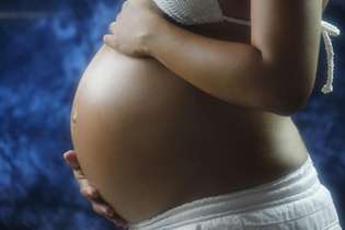 Guia do governo federal afirma que todo aborto é crime e que, portanto, não há interrupção de gravidez legal no Brasil.